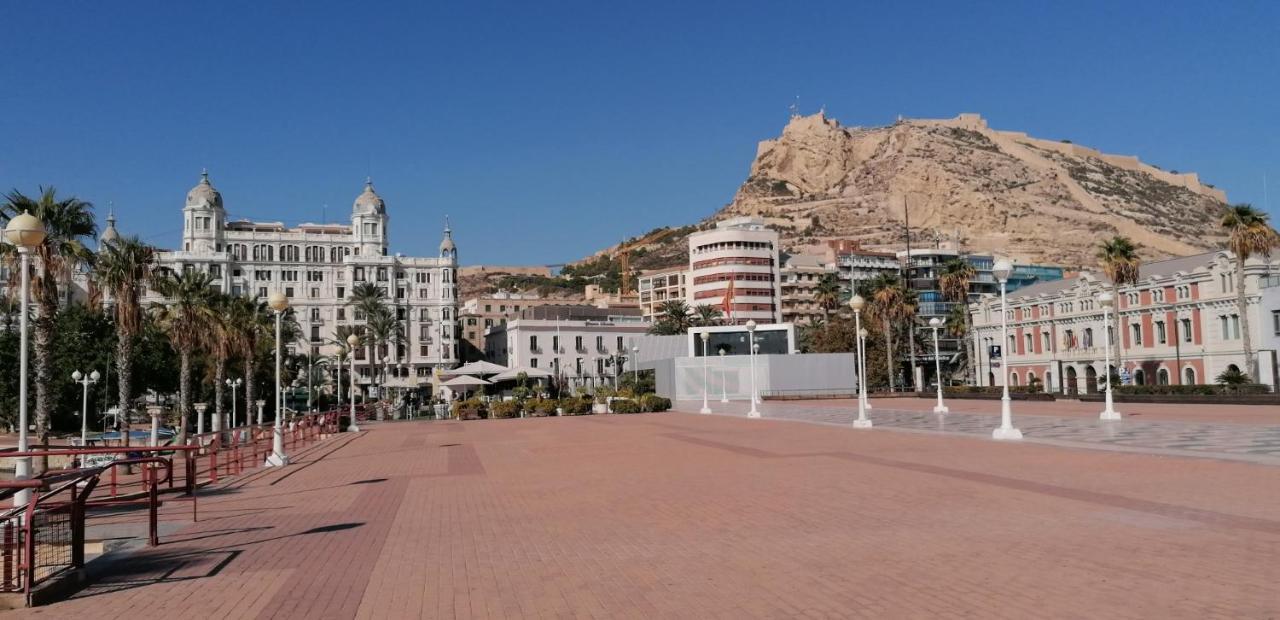 Piso Casco Historico Alicante Buitenkant foto